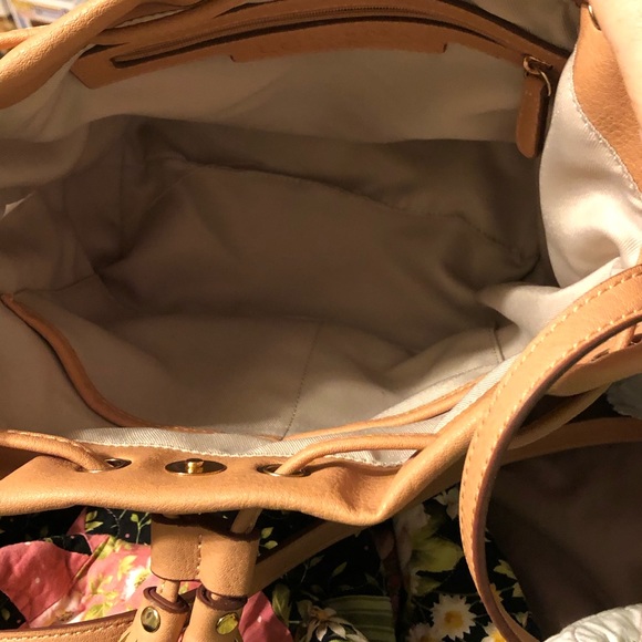 Lauren Conrad bucket bag - Picture 2 of 2